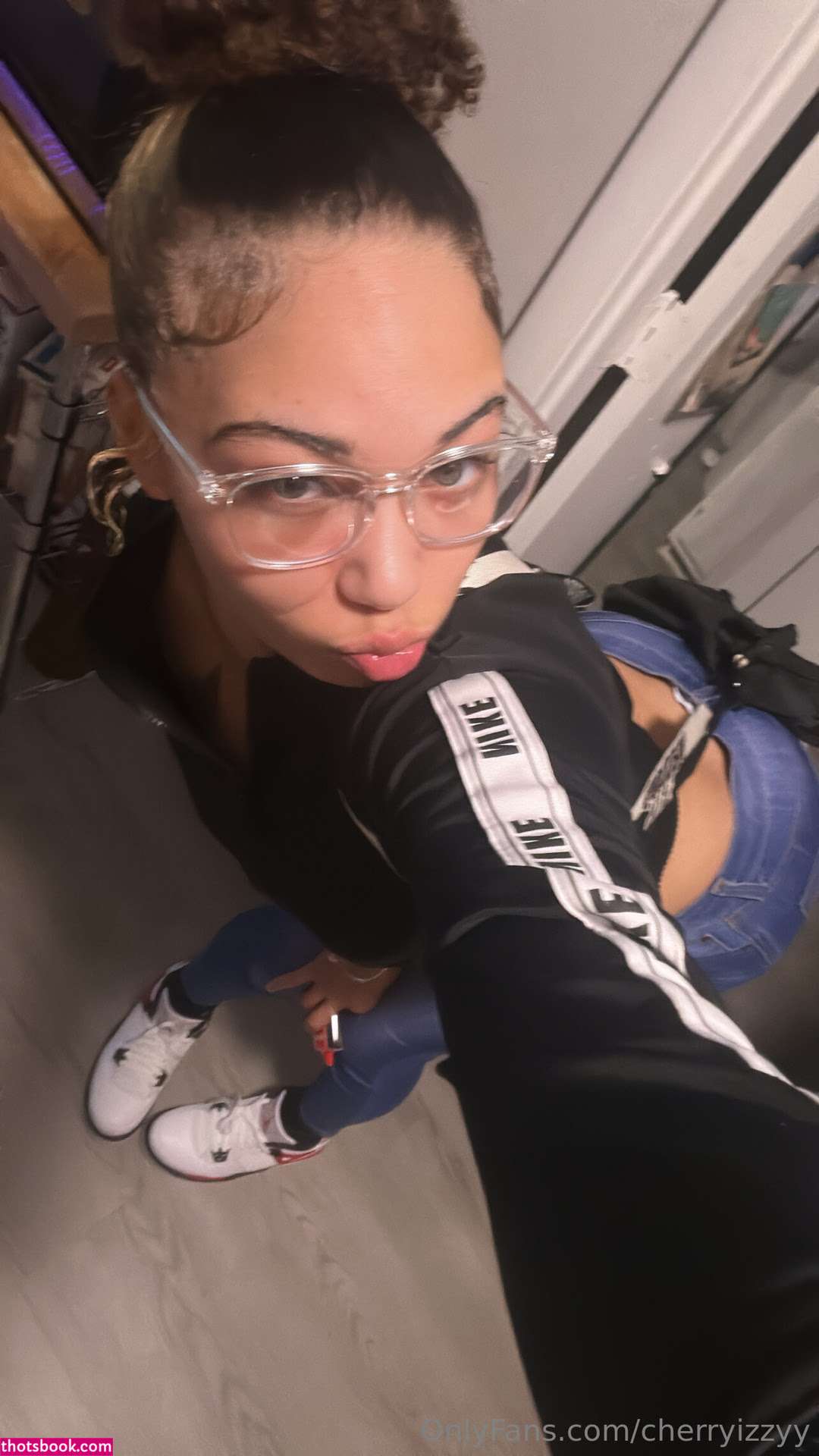 cherryizzyy Photo #18