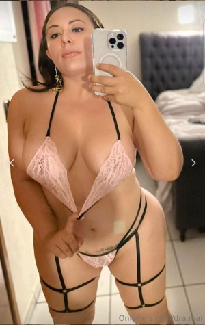 Dra Mar Guerrero Photo #28