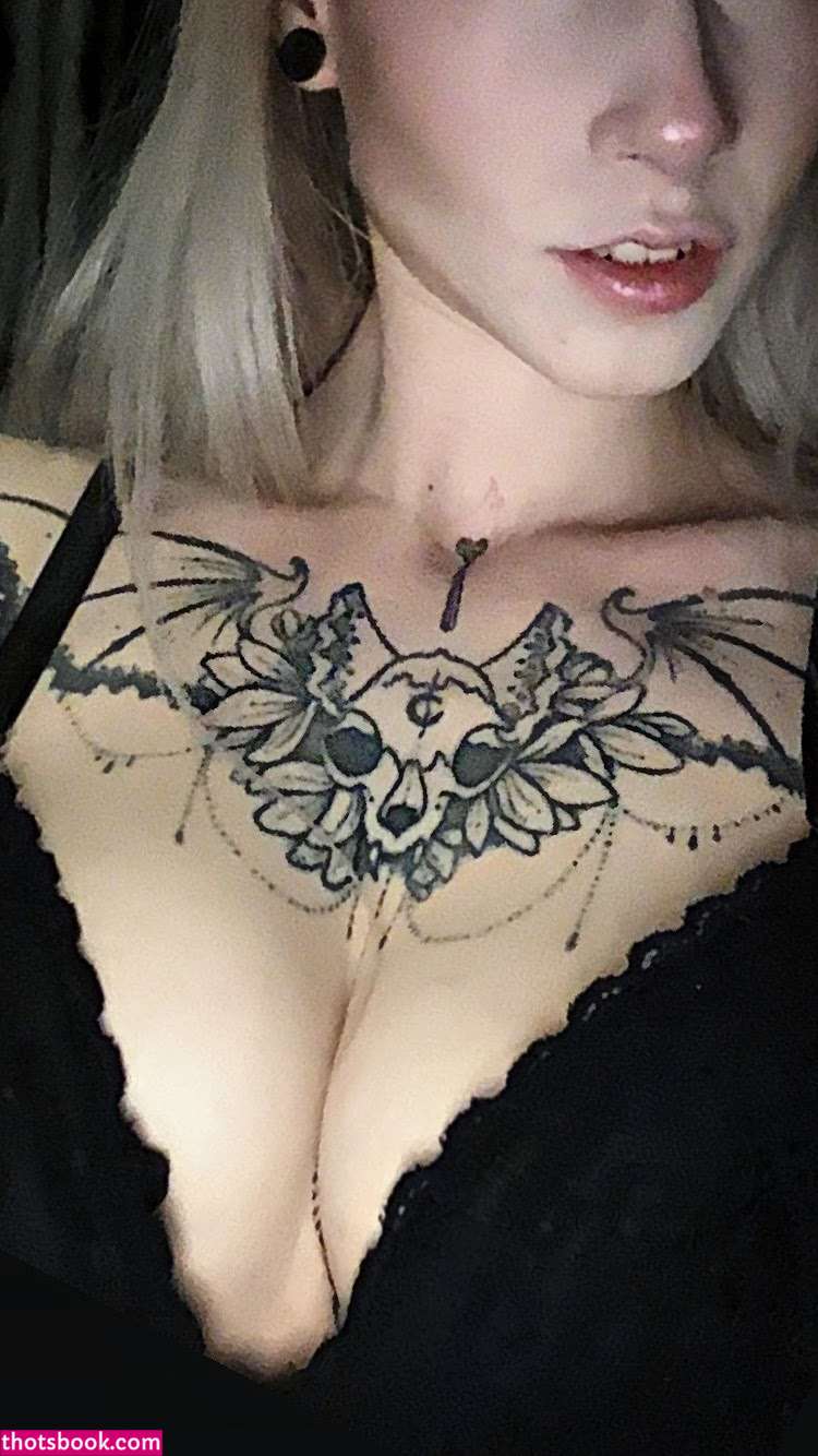 Little Lilith Photo #36