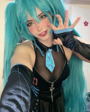 Pamvstheworld Photo #7