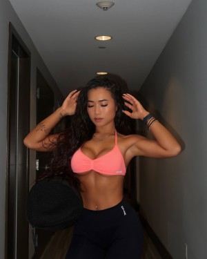 Thu Pham Photo #4