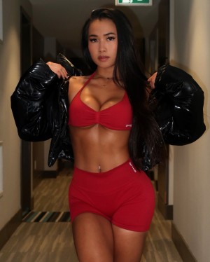 Thu Pham Photo #32