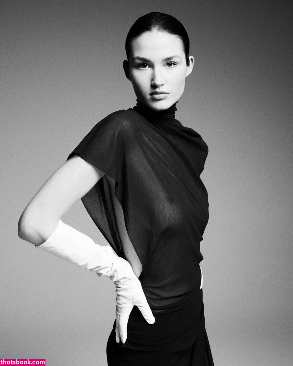 Angelina Frerk Photo #38