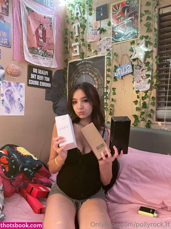 pollyrock3t Photo #6