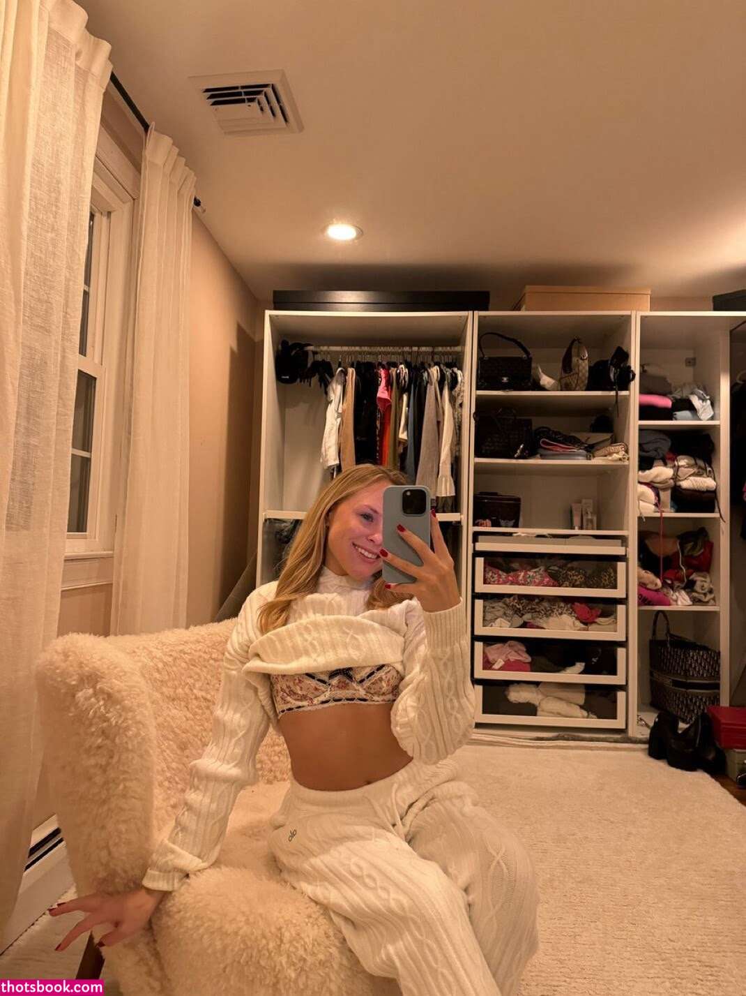 Worship Emma Photo #19