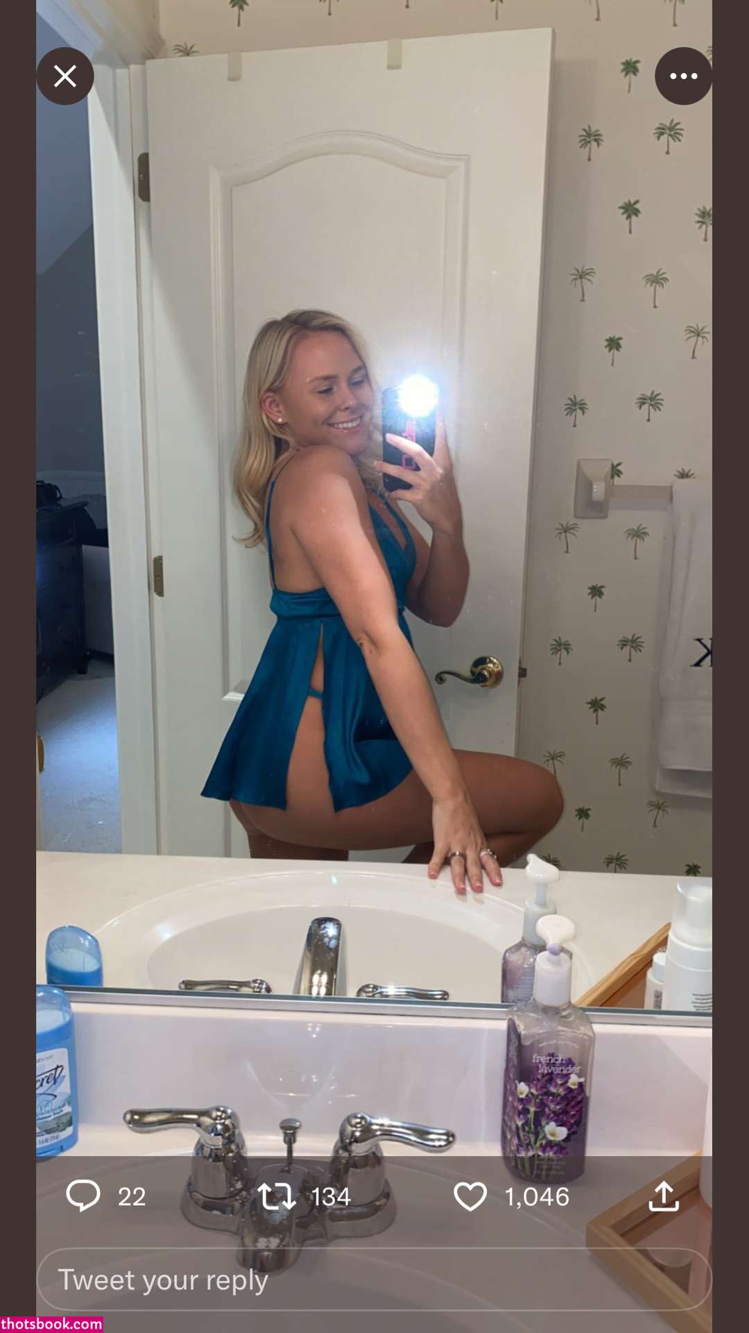 Worship Emma Photo #37