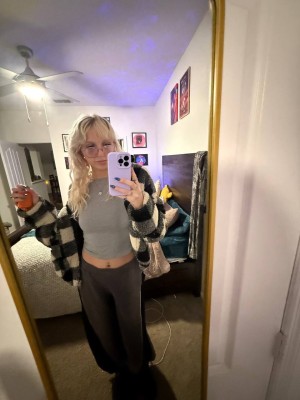 Katycarnegie Photo #4