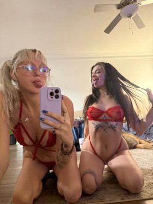 Katycarnegie Photo #26