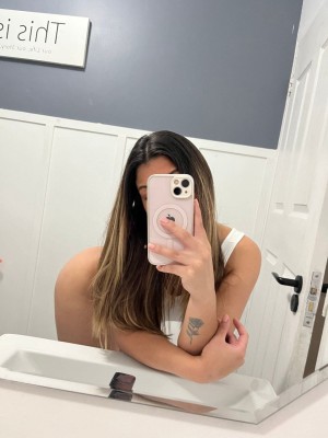 janiquekinnear Photo #20