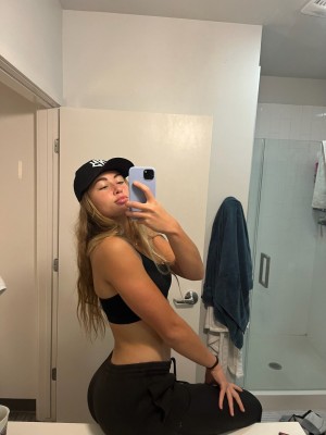 Meghan Walker Photo #10