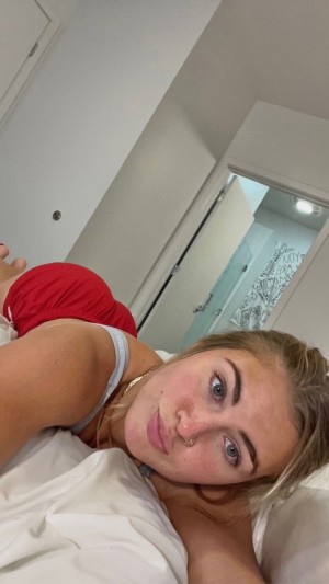 Meghan Walker Photo #11