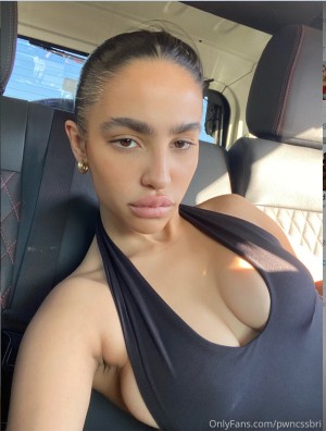 Brianna Anderson Photo #1