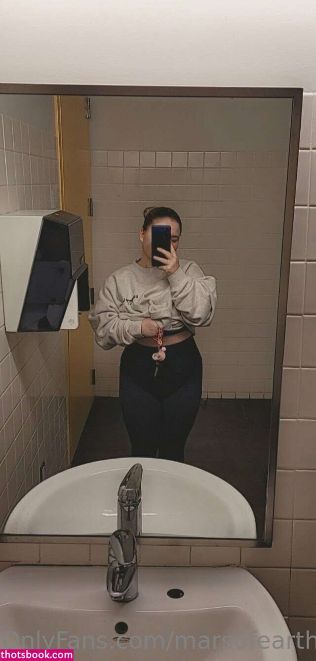 marsofearthh Photo #1