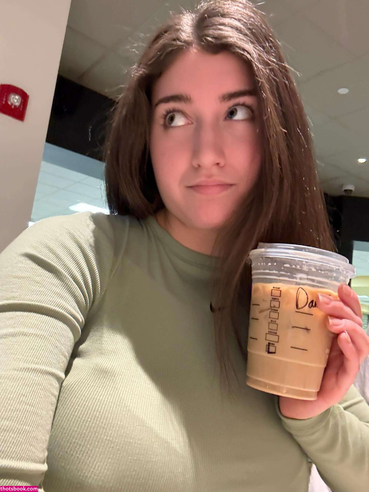 Daisywhitee Photo #34