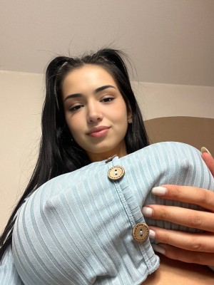 fionaparkerx Photo #7