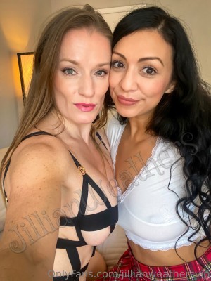 Jillian Weathers Photo #12