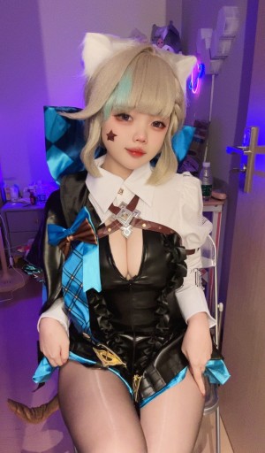 xiaoyaoyaoyao12 Photo #26