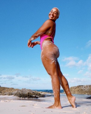 Bahayogi Alex Kaufmann Photo #4