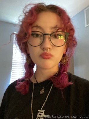 chewmygutz Photo #25