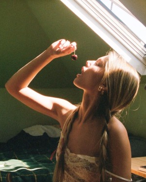 Katelyn Gray Moya Photo #32