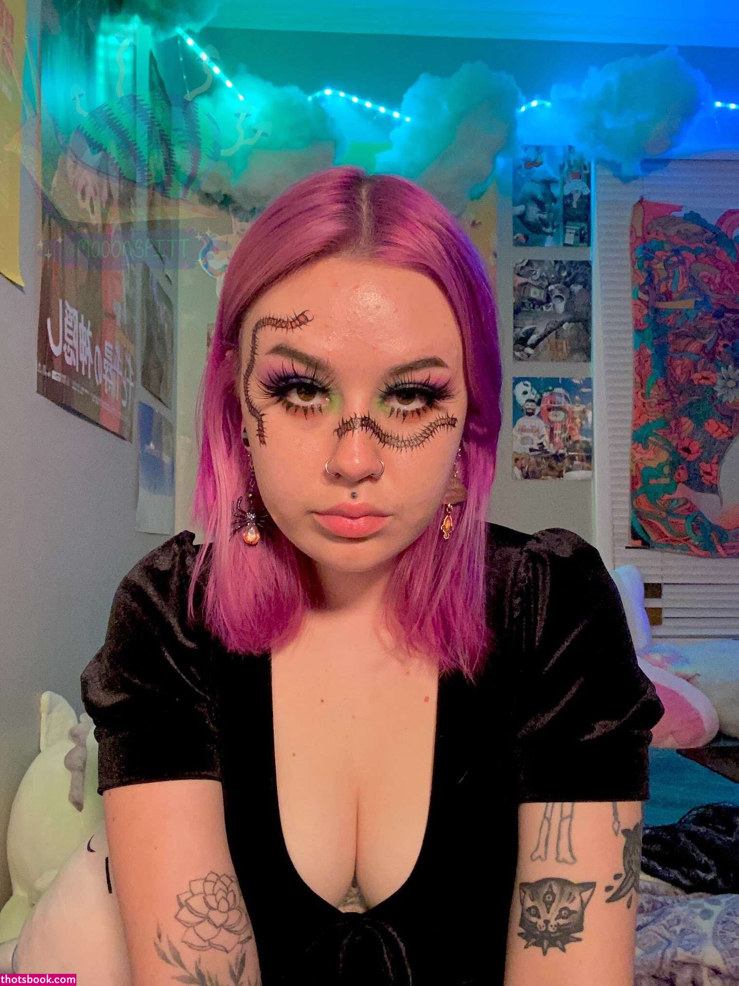 Mooonspitt Photo #10