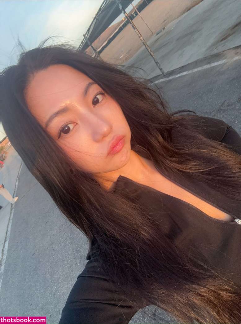Sara Choi Photo #21