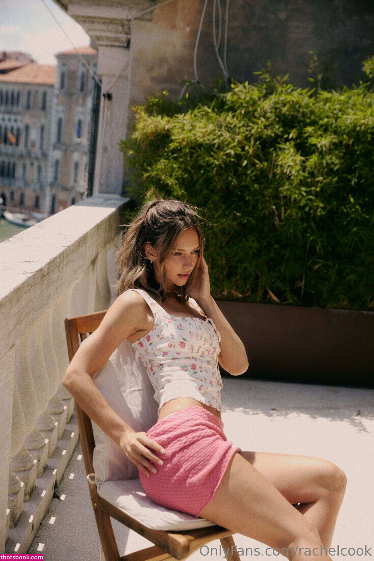 Rachel Cook Photo #1729