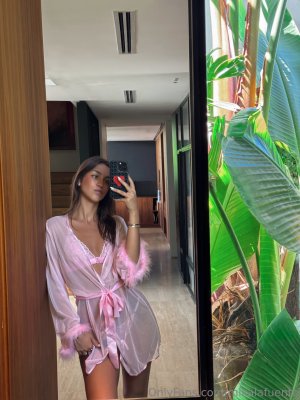 Mikaela Lafuente Photo #1926