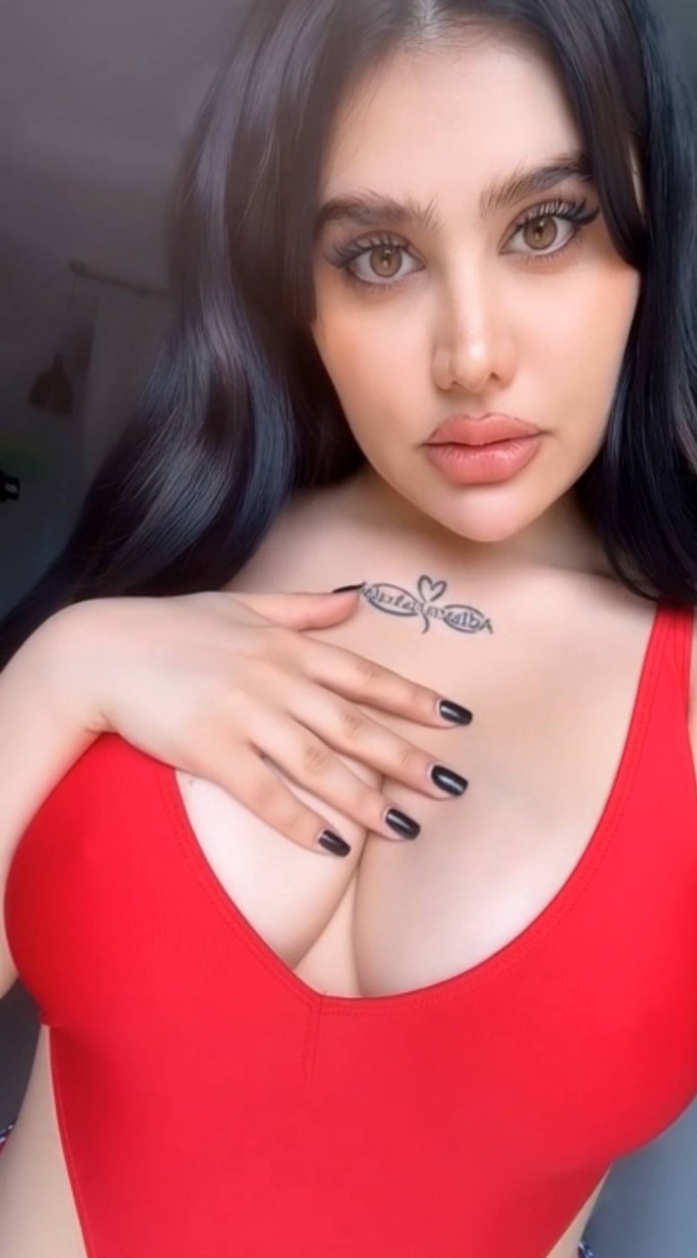 Angie Khoury Photo #9