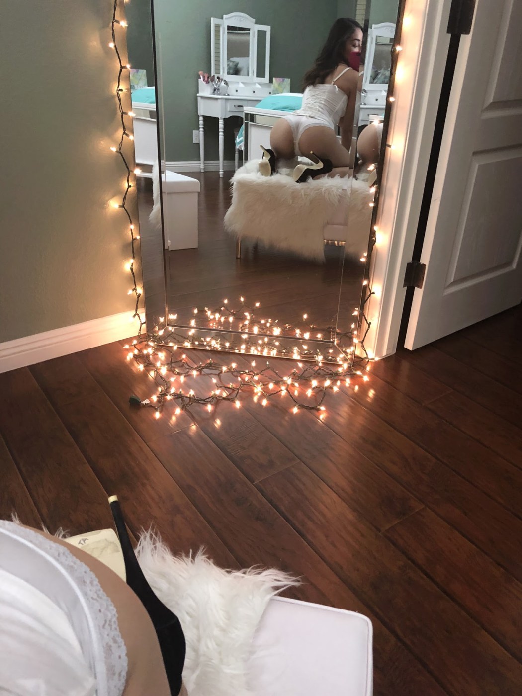 Emily Willis Photo #206