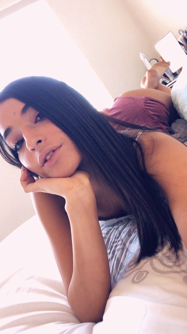 Emily Willis Photo #213