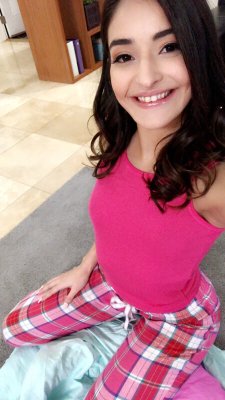 Emily Willis Photo #211