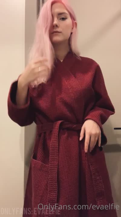 Eva Elfie Video #363