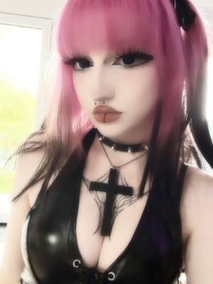 Blxxdy.Marie Photo #57