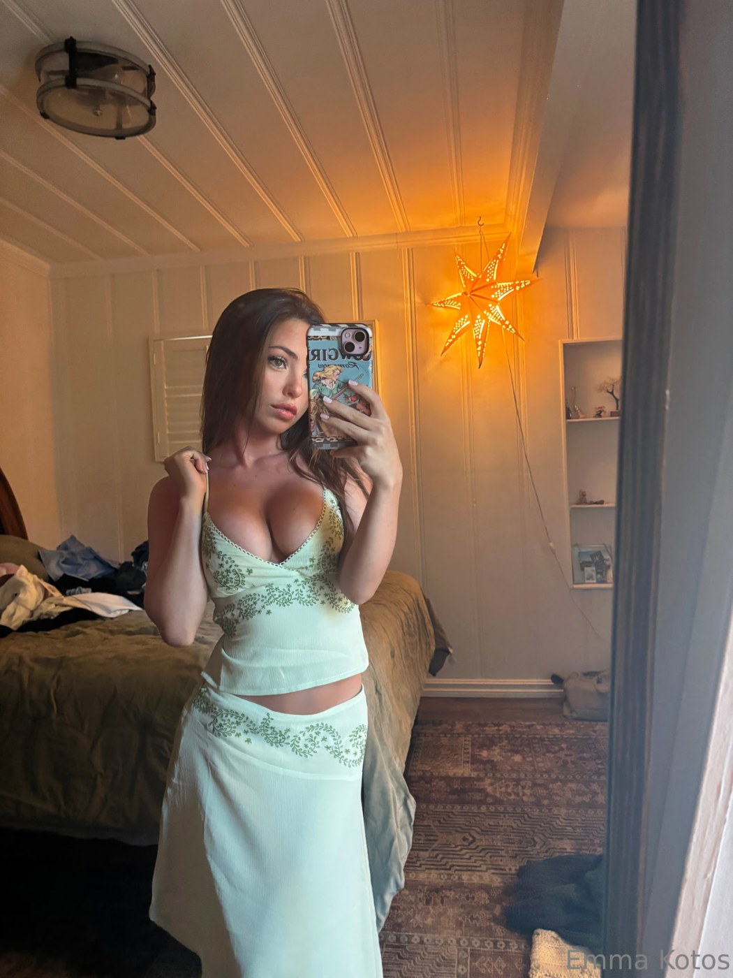 Emma Kotos Photo #251