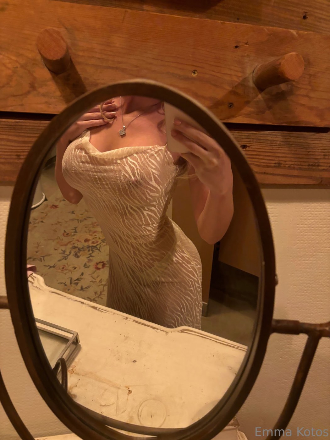 Emma Kotos Photo #259