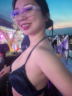 qianqianwan96 Photo #13