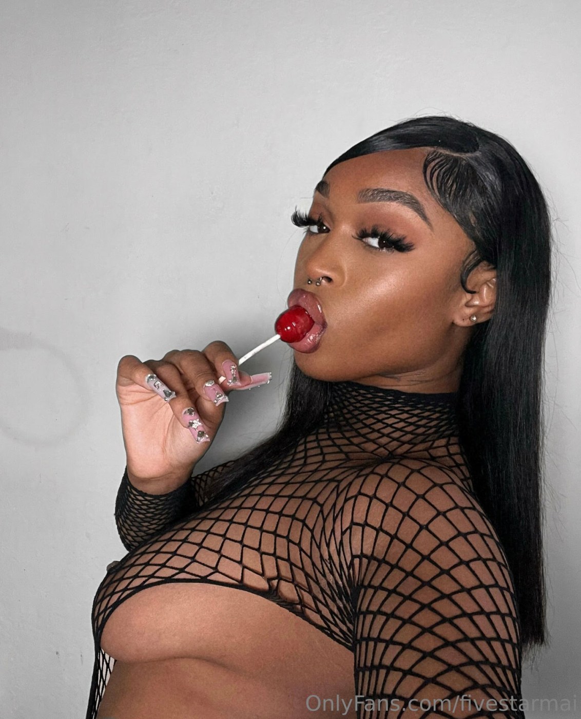 fivestarmai Photo #12