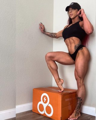 Kayla Rossi Photo #2