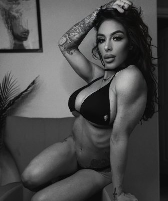 Kayla Rossi Photo #9