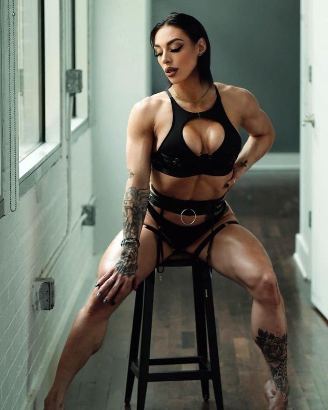 Kayla Rossi Photo #18