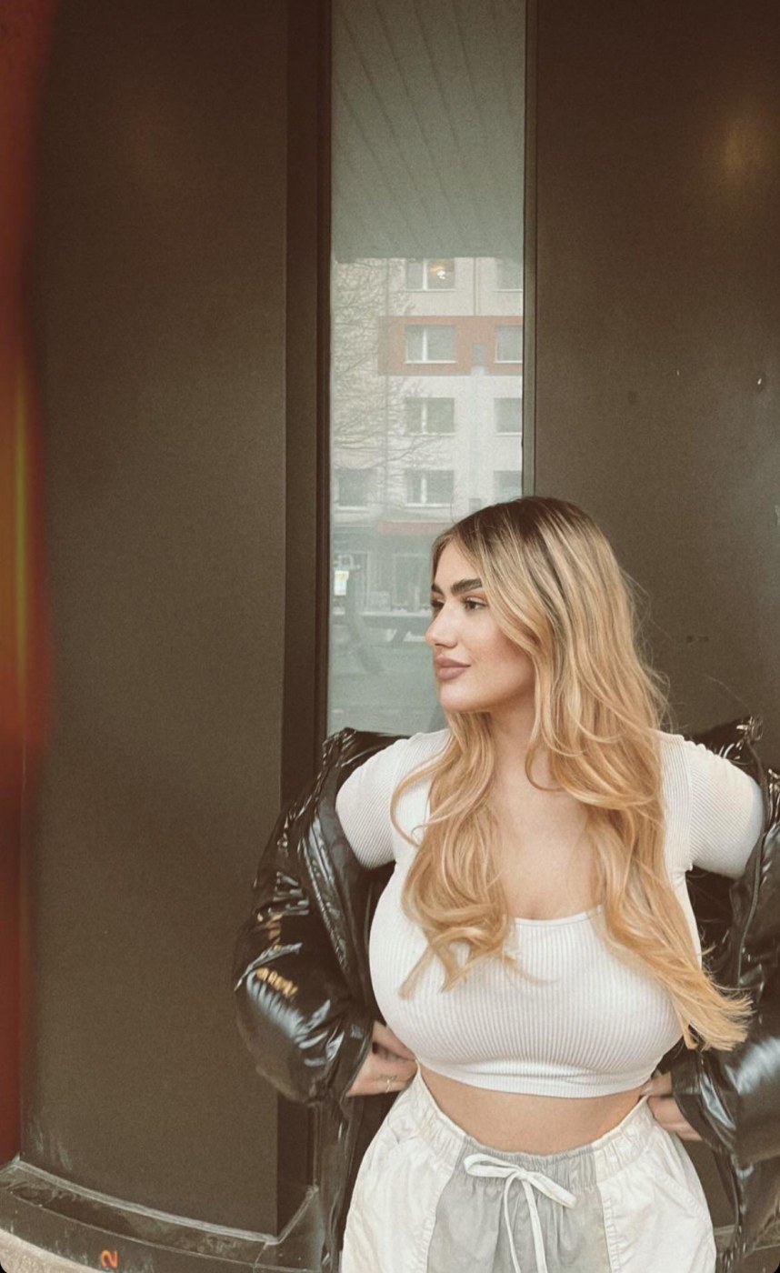 Lisa Straube Photo #107