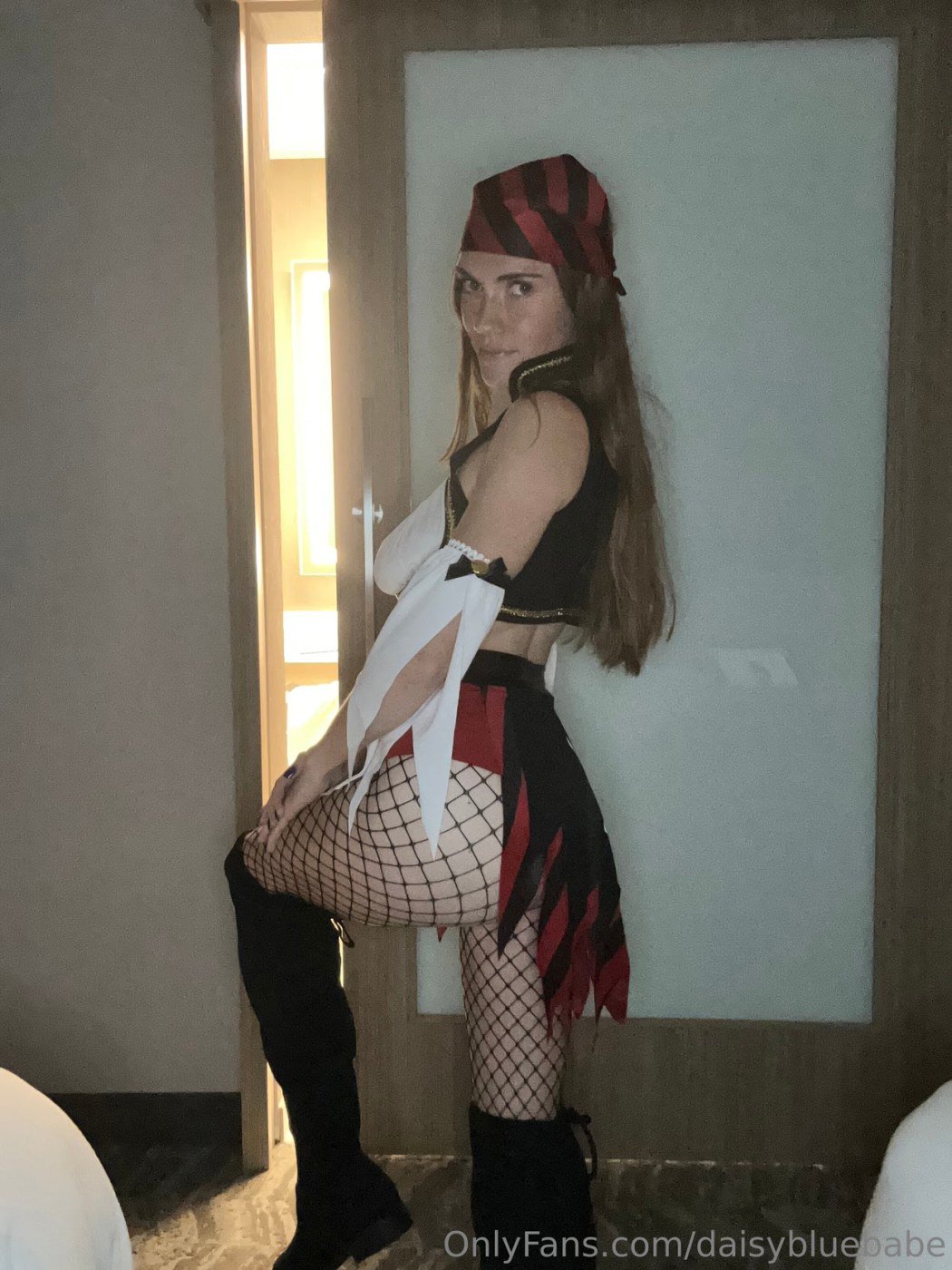 Daisybluebabe Photo #38