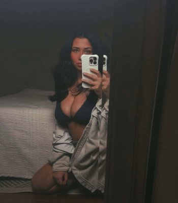 helloimtaratara Photo #9