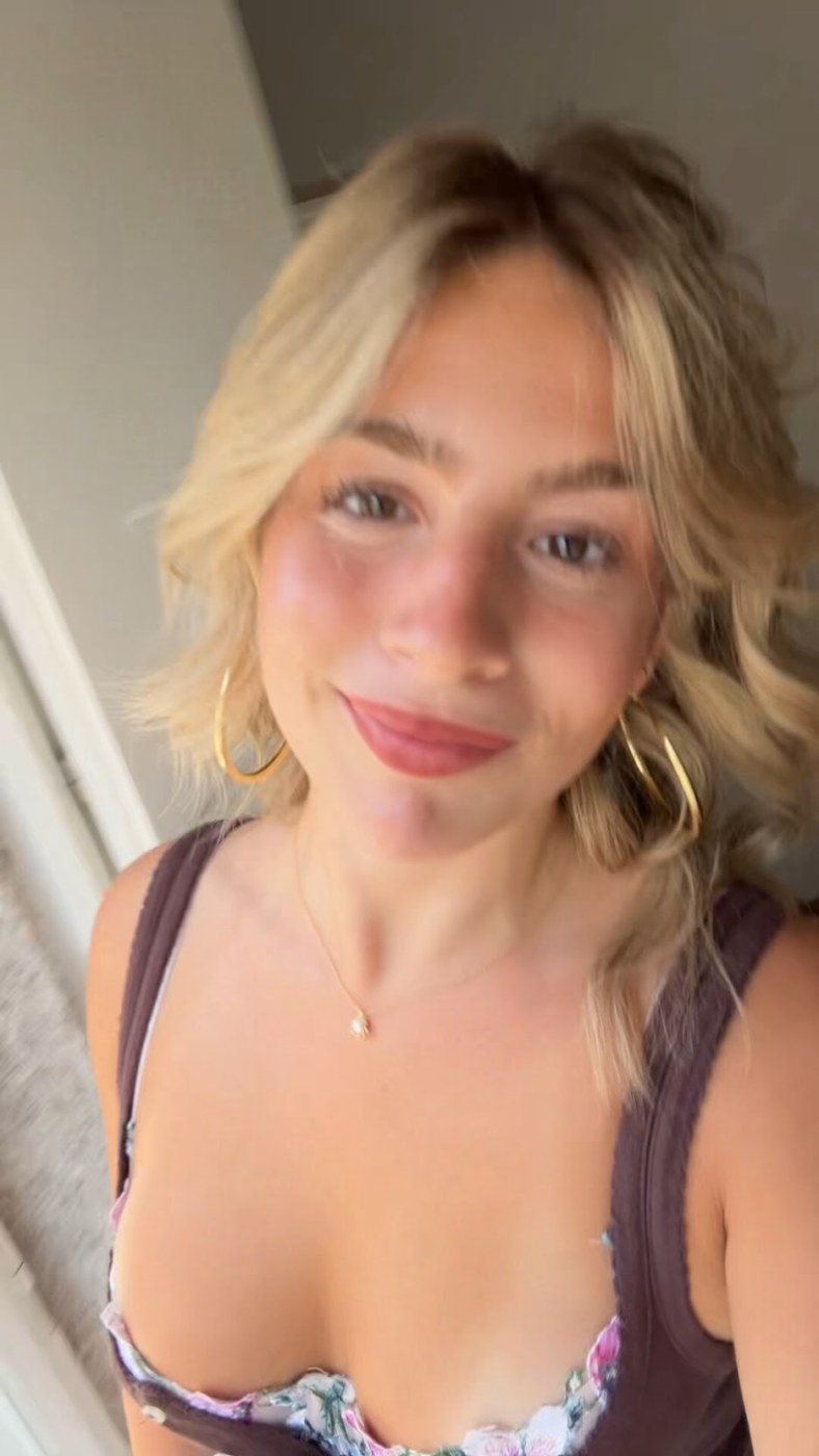 Ainsley Rolstad Photo #26