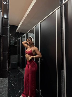 Okyyoliviaa Photo #6