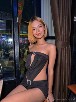 Queenie 18 Photo #42