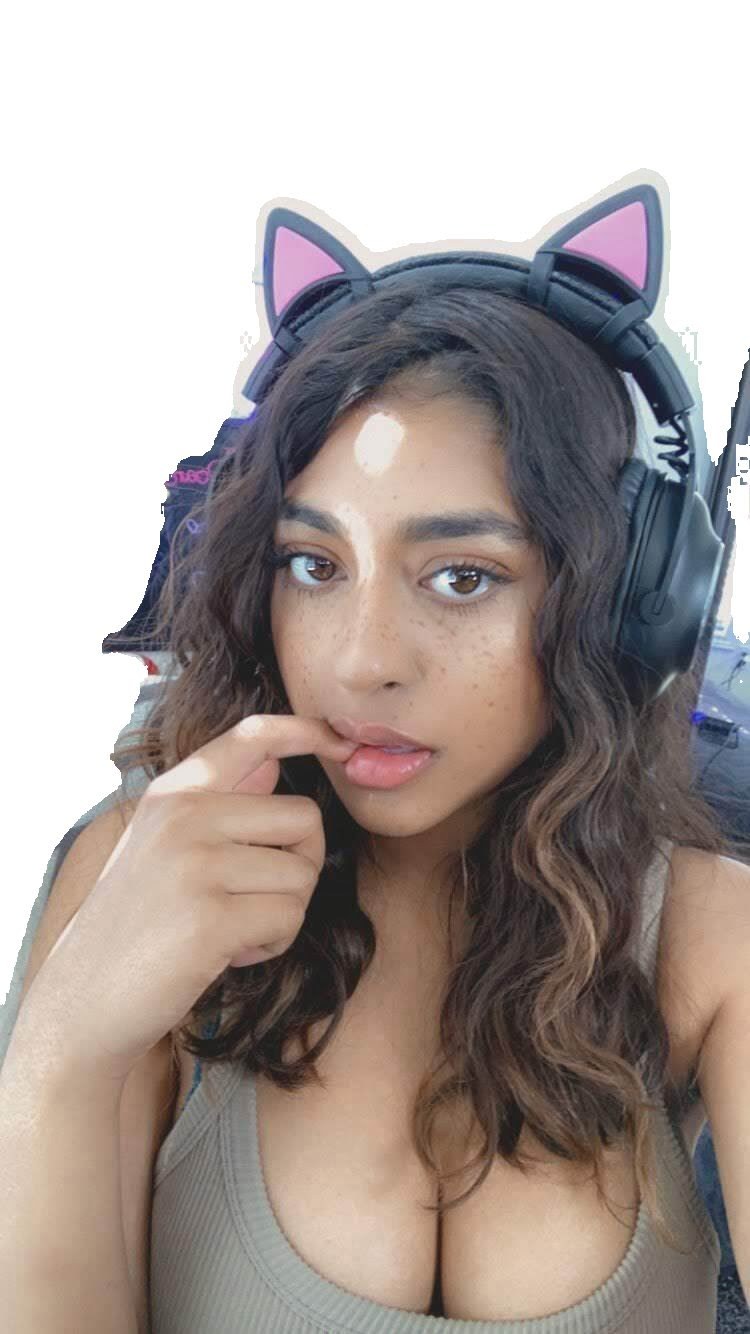 Yasminewithaz Photo #17