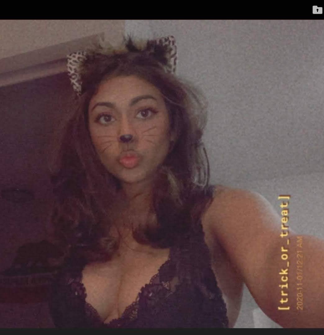 Yasminewithaz Photo #25