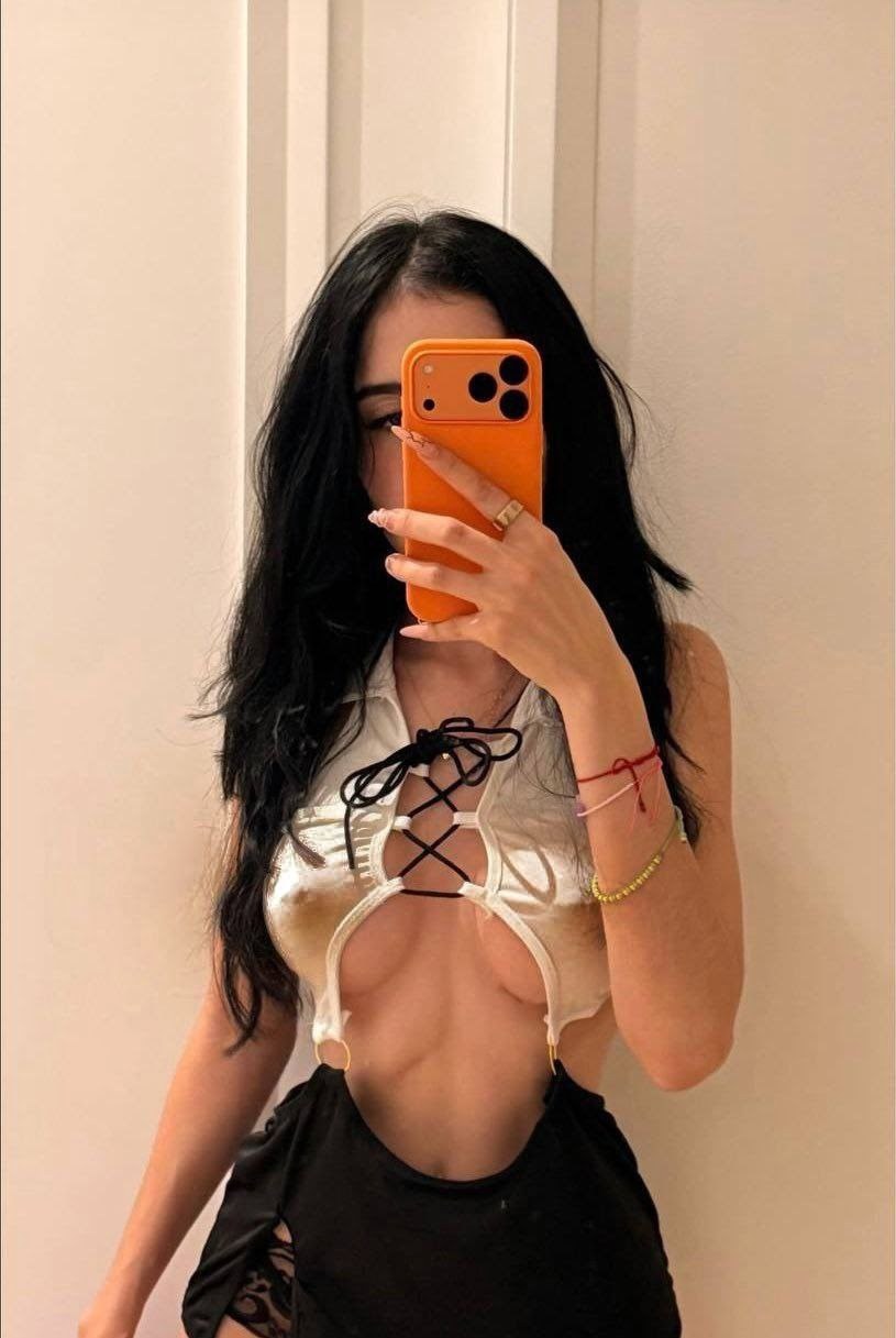 Mariana Grimaldi Photo #8